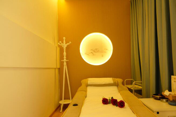 武汉汉南日式指压的寂静美学：在按压中听见雪落的声音